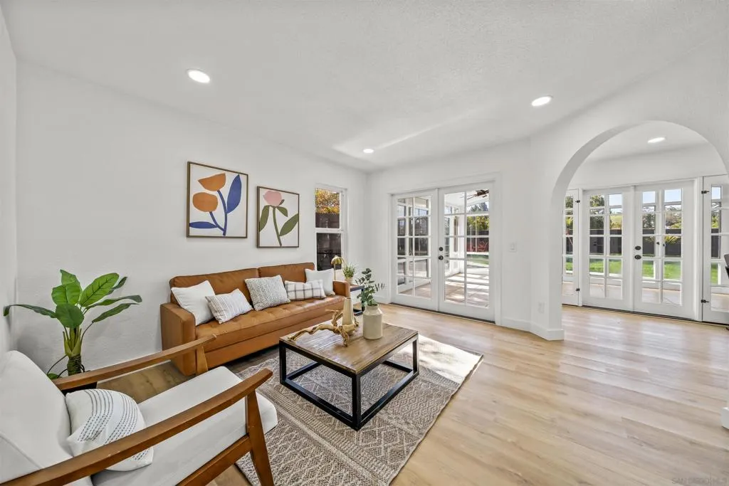 1513 Powell Rd, Oceanside, California 92056 home-pic-18
