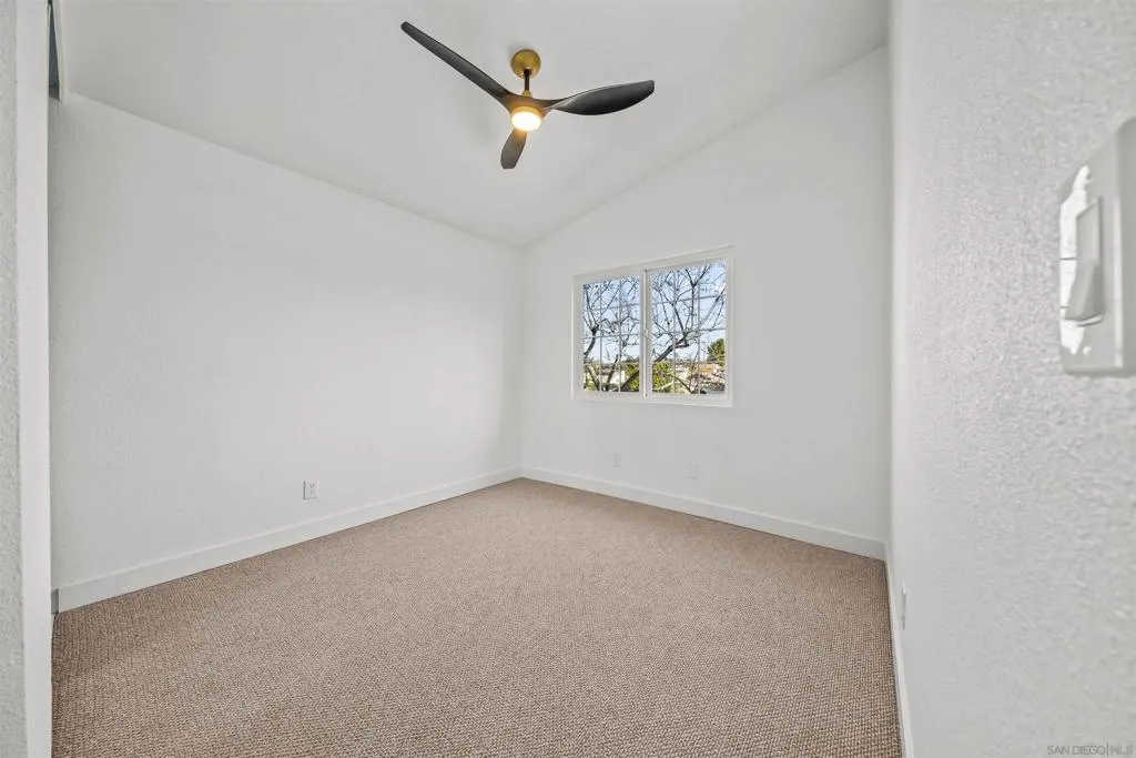 1513 Powell Rd, Oceanside, California 92056 home-pic-32