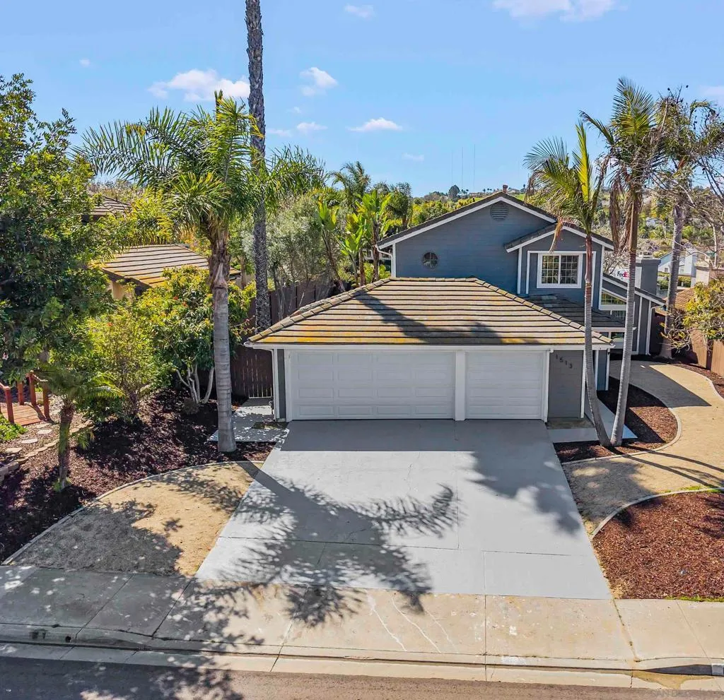 1513 Powell Rd, Oceanside, California 92056 home-pic-1
