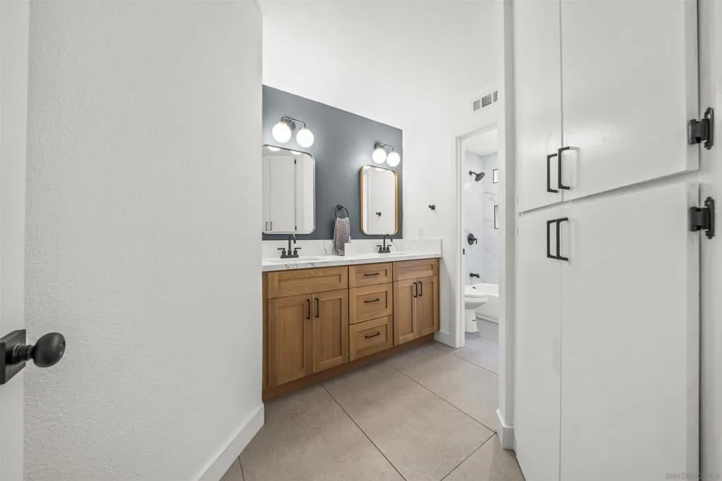 1513 Powell Rd, Oceanside, California 92056 home-pic-36