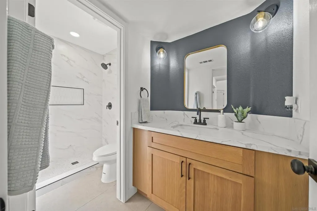 1513 Powell Rd, Oceanside, California 92056 home-pic-21