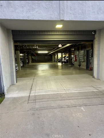 Private parking garage