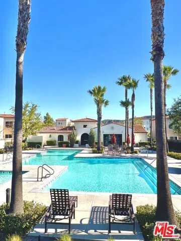 Community pool