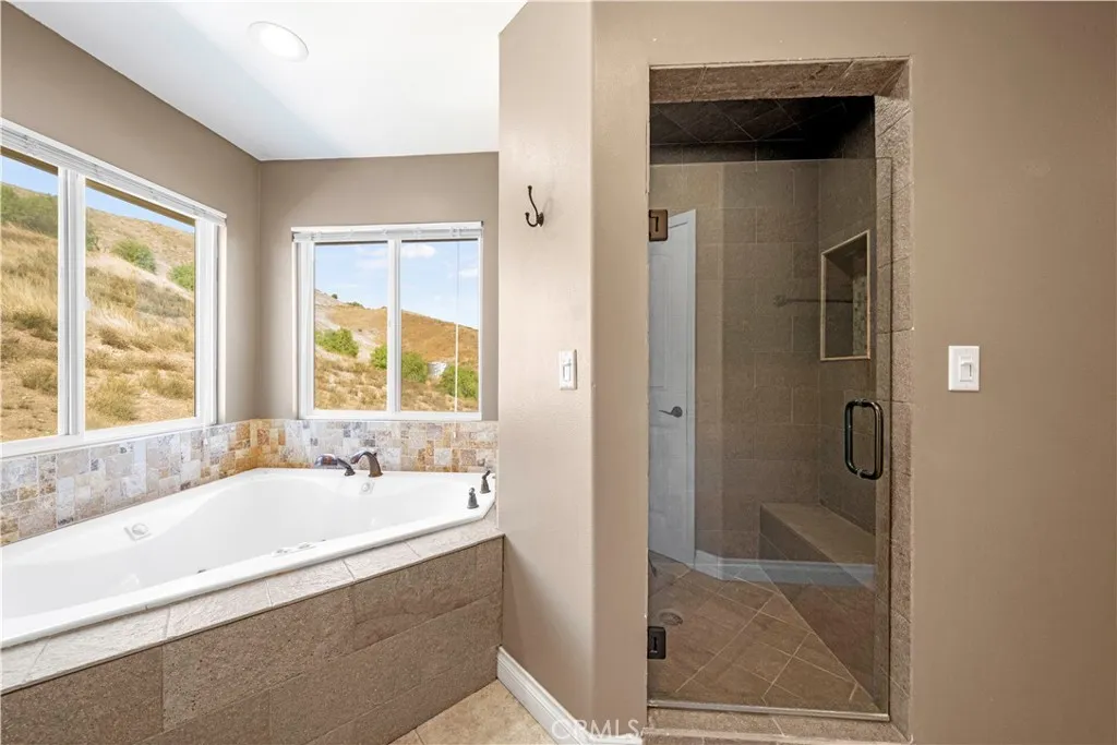 13560 Sego Rd., Agua Dulce, California 91390 home-pic-36