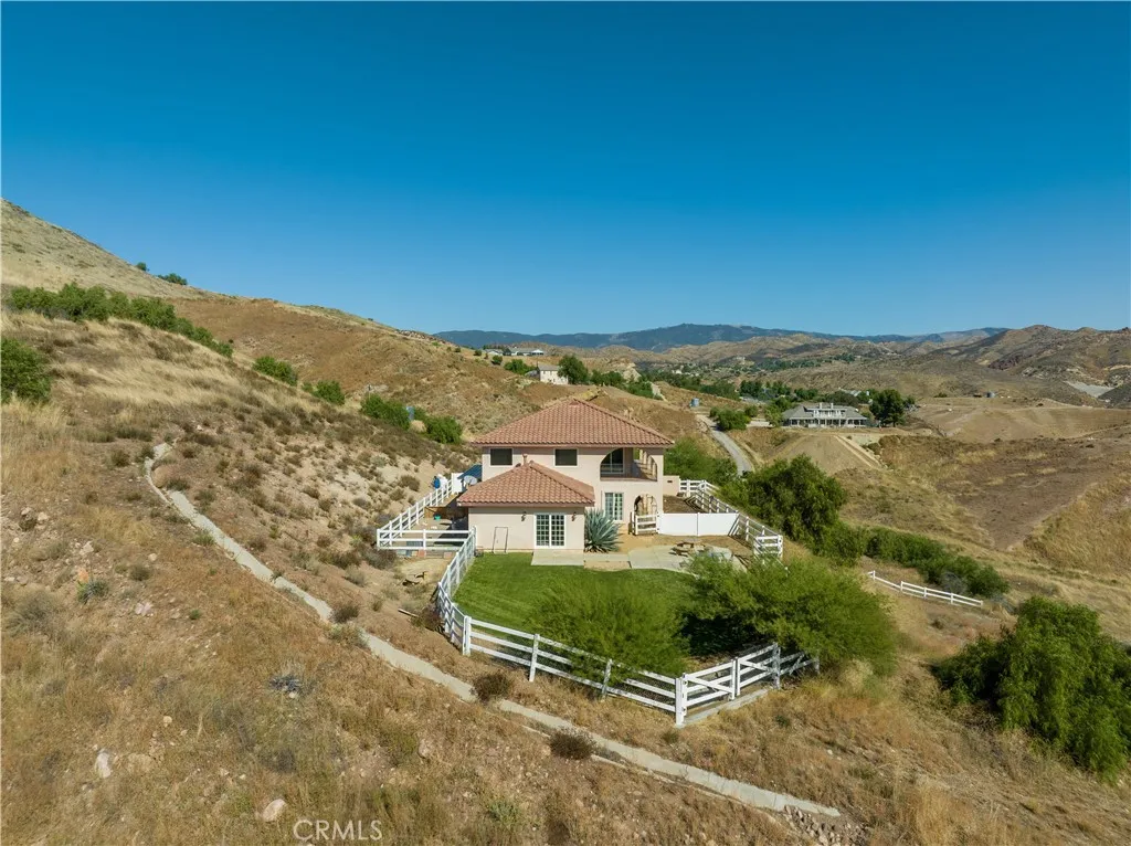 13560 Sego Rd., Agua Dulce, California 91390 home-pic-6