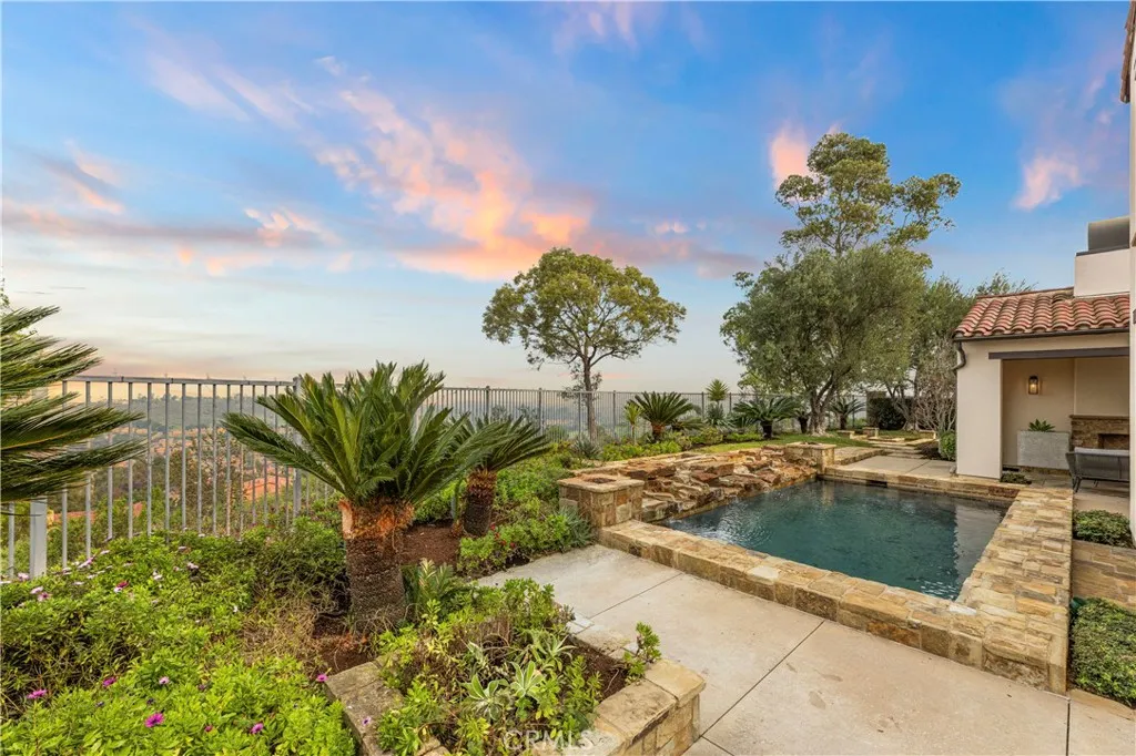 21 Sylvan, Irvine, California 92603 home-pic-69
