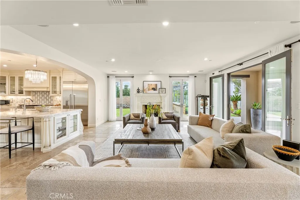 21 Sylvan, Irvine, California 92603 home-pic-23