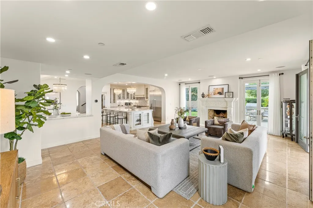 21 Sylvan, Irvine, California 92603 home-pic-25