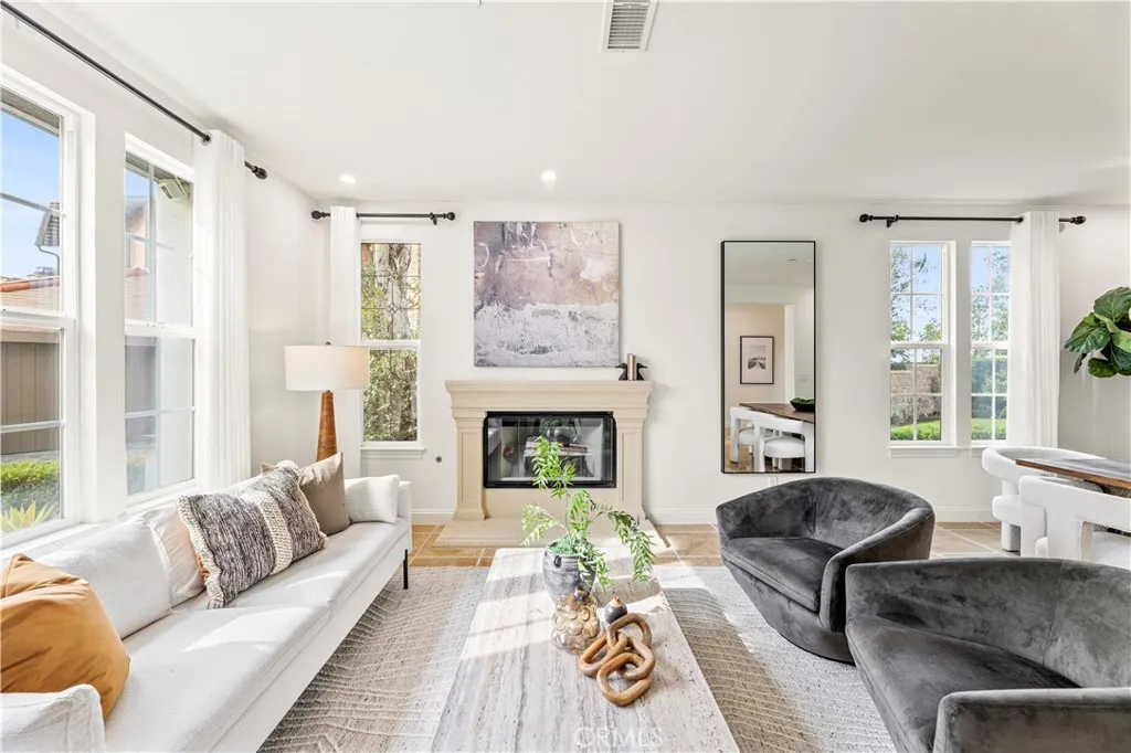 21 Sylvan, Irvine, California 92603 home-pic-6