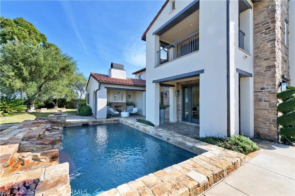 21 Sylvan, Irvine, California 92603 home-pic-63