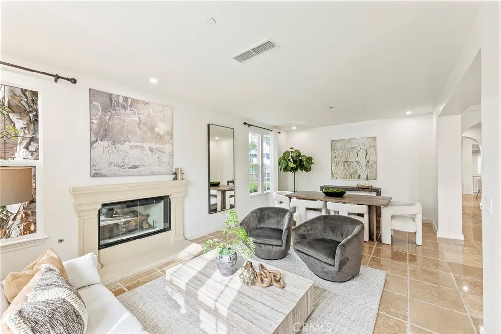 21 Sylvan, Irvine, California 92603 home-pic-4