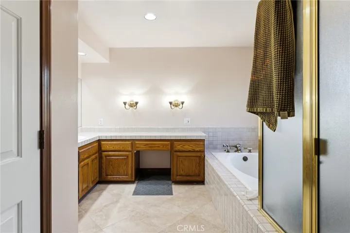 7464 Via Deldene, Highland, California 92346