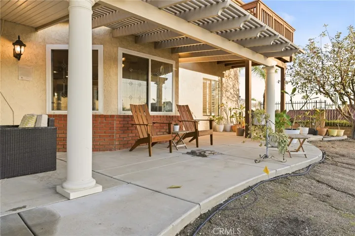 7464 Via Deldene, Highland, California 92346