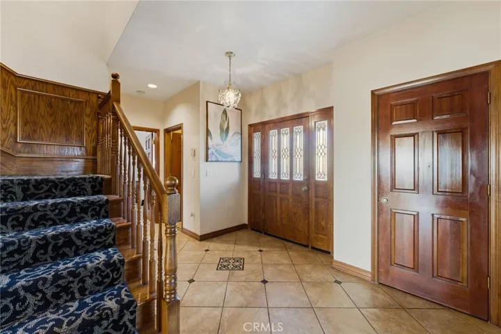 7464 Via Deldene, Highland, California 92346