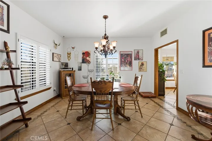 7464 Via Deldene, Highland, California 92346