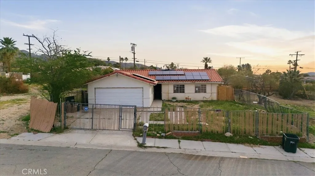 13390 Avenida Hermosa, Desert Hot Springs, California 92240 home-pic-4
