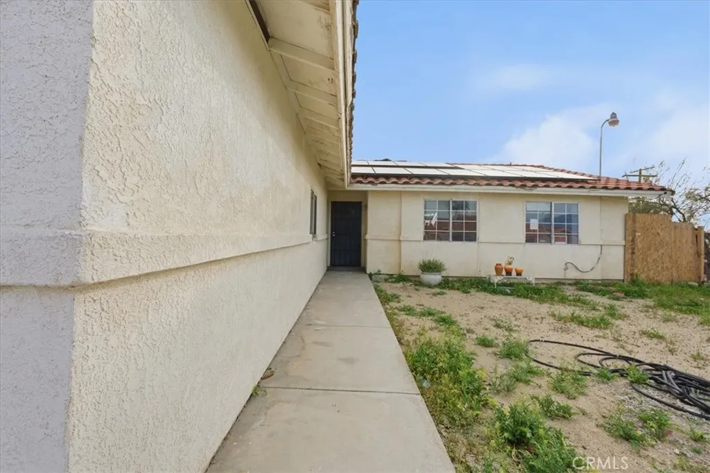 13390 Avenida Hermosa, Desert Hot Springs, California 92240 home-pic-6