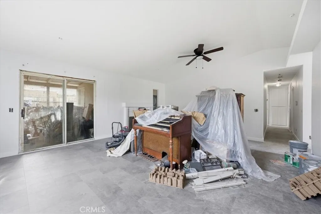 13390 Avenida Hermosa, Desert Hot Springs, California 92240 home-pic-10