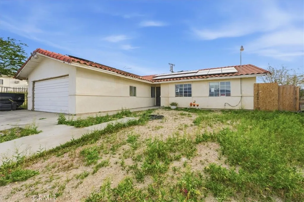 13390 Avenida Hermosa, Desert Hot Springs, California 92240 home-pic-5