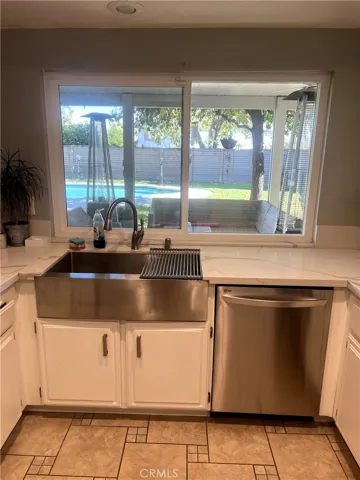 Kitchen 7