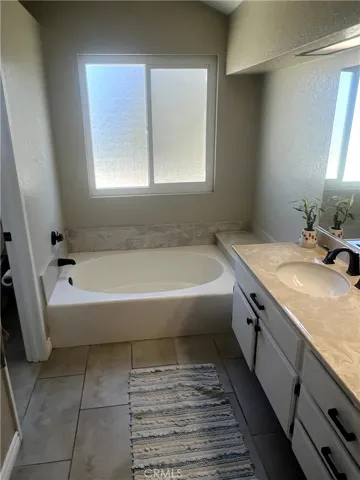 Principle Rm Tub