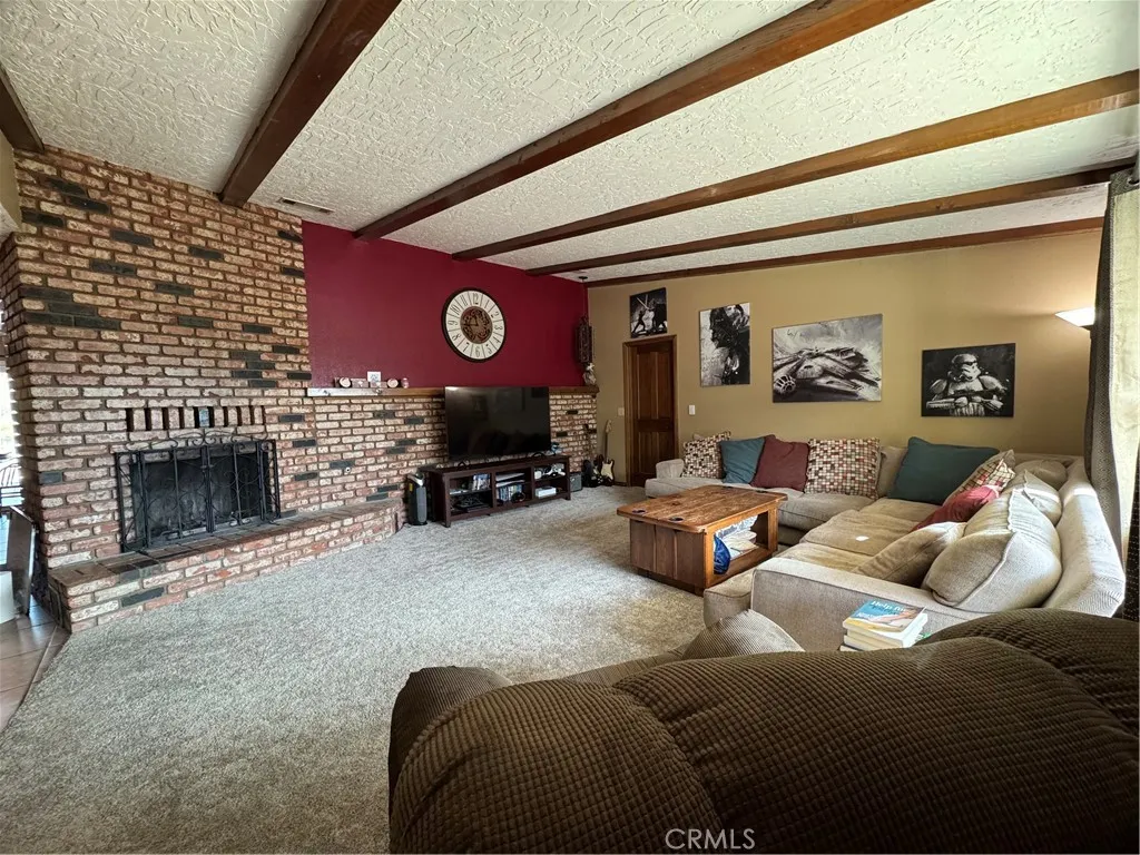 16834 Elm Street, Hesperia, California 92345 home-pic-11