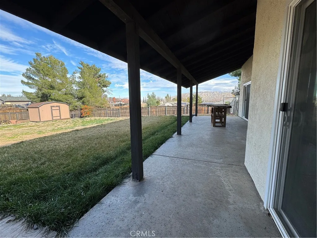 16834 Elm Street, Hesperia, California 92345 home-pic-10