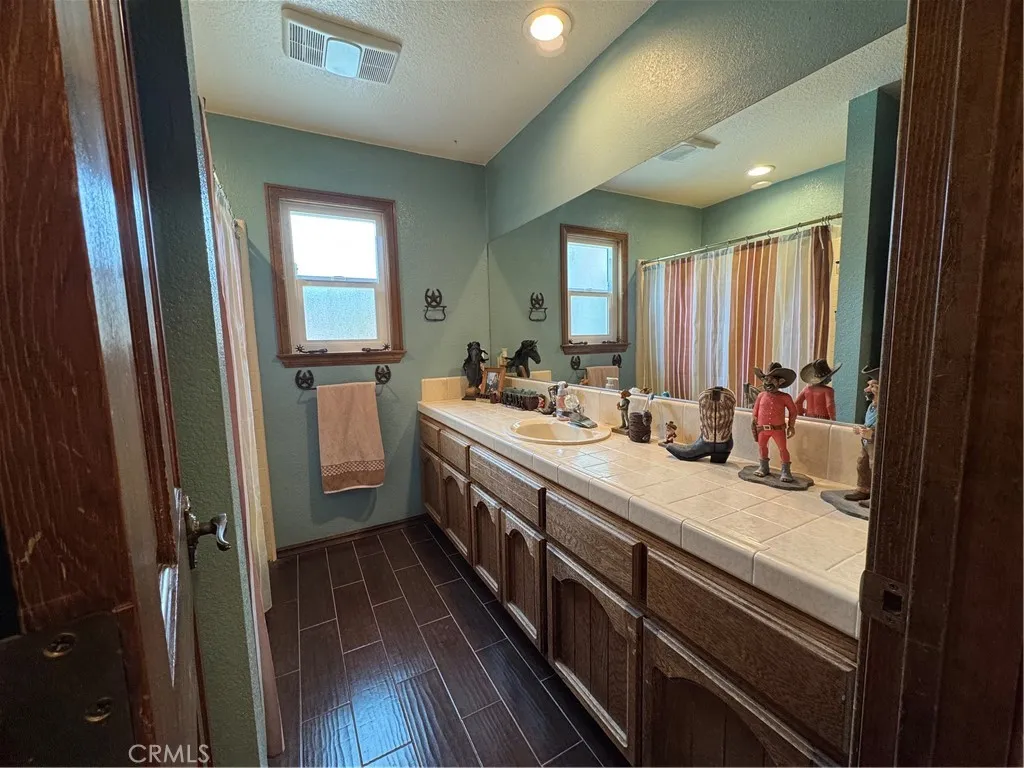 16834 Elm Street, Hesperia, California 92345 home-pic-25
