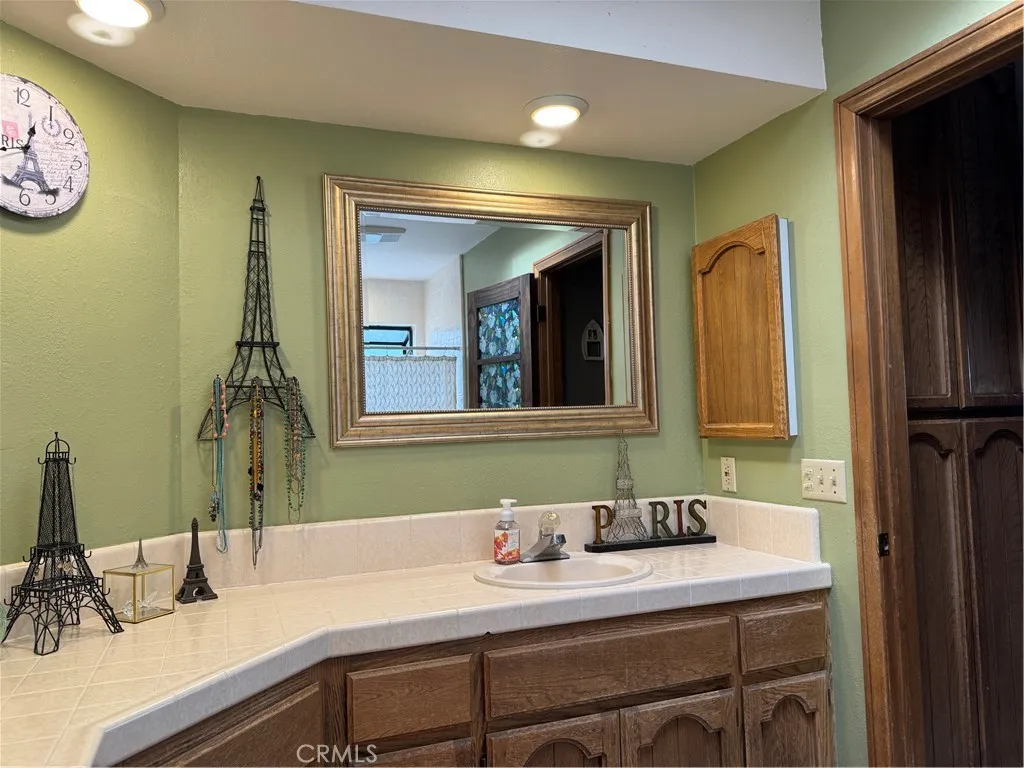 16834 Elm Street, Hesperia, California 92345 home-pic-24