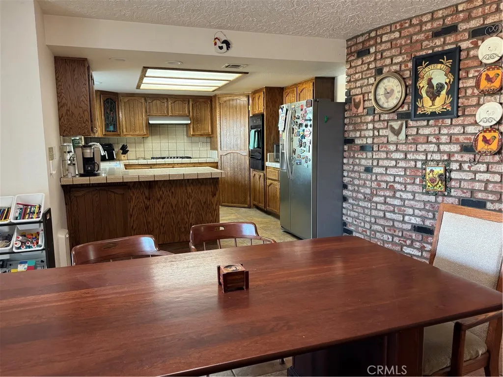 16834 Elm Street, Hesperia, California 92345 home-pic-12