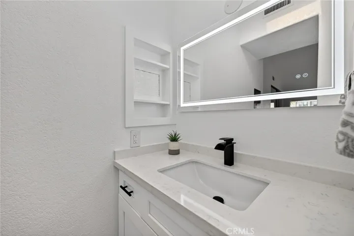 98 Cinnamon Teal, Aliso Viejo, California 92656