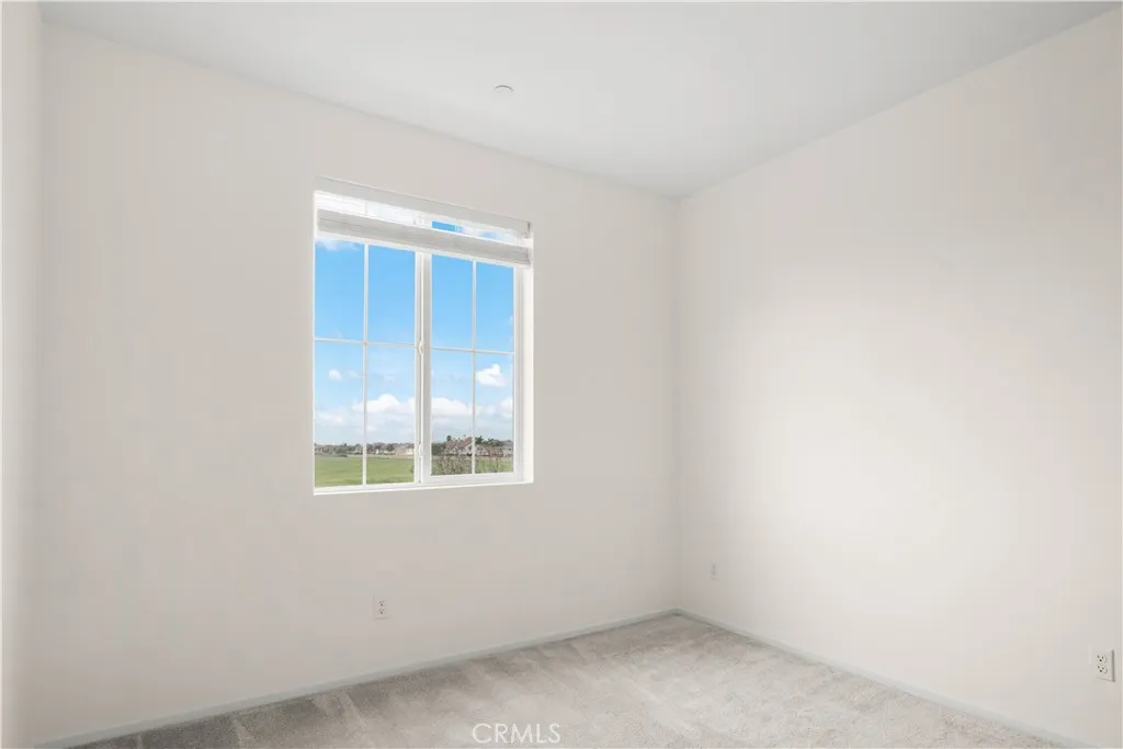 15901 Stresa, Fontana, California 92336 home-pic-18