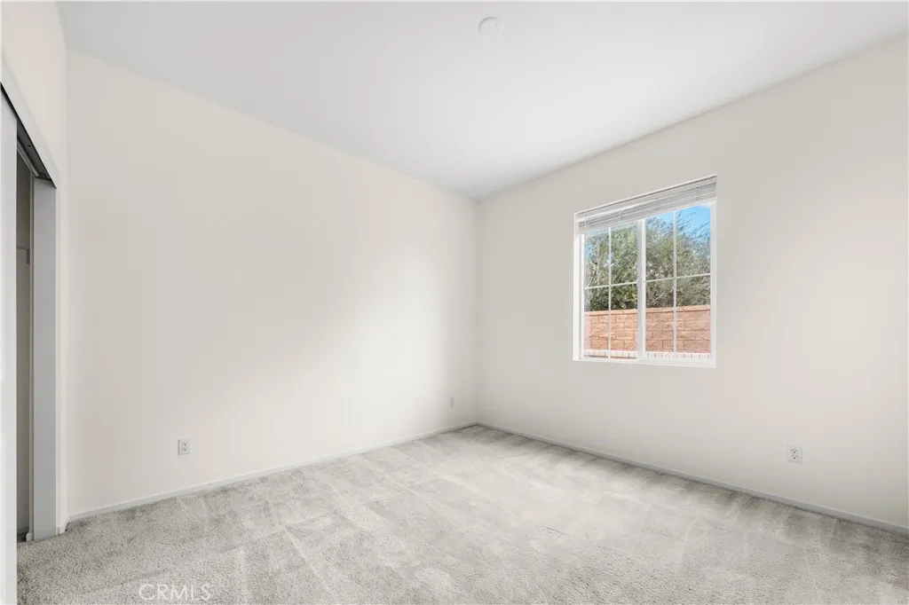15901 Stresa, Fontana, California 92336 home-pic-9