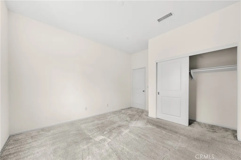 15901 Stresa, Fontana, California 92336 home-pic-10
