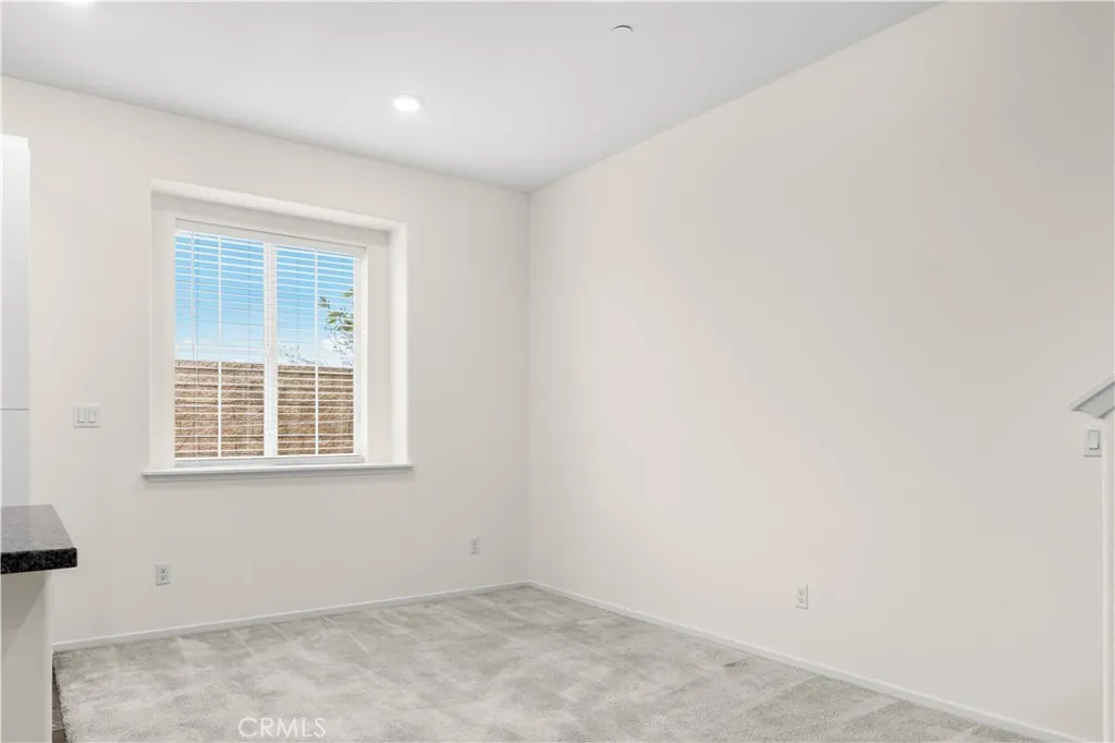 15901 Stresa, Fontana, California 92336 home-pic-8