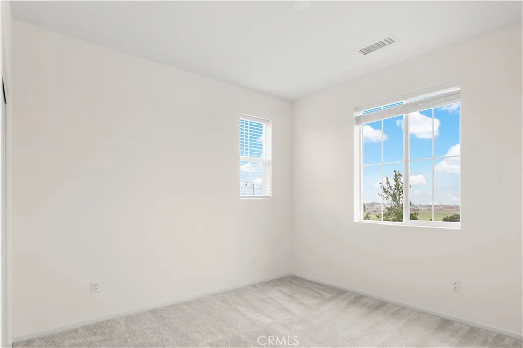 15901 Stresa, Fontana, California 92336 home-pic-16
