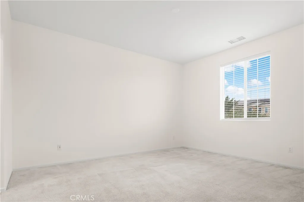 15901 Stresa, Fontana, California 92336 home-pic-12