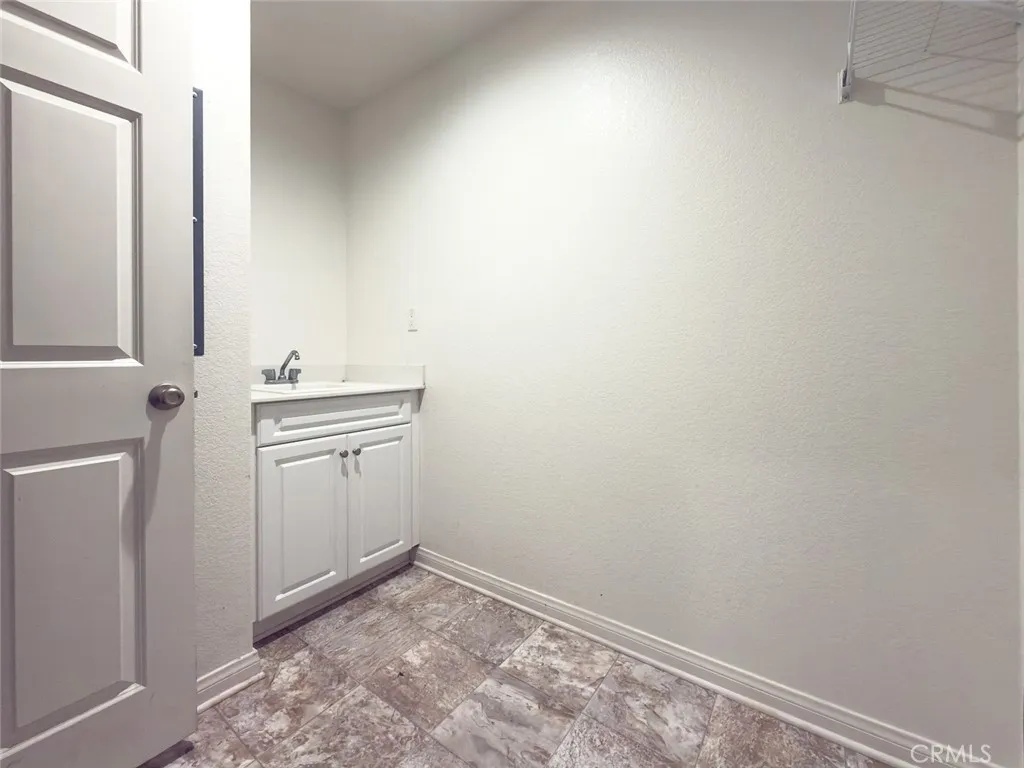 32297 Wild West Court, Winchester, California 92596 home-pic-14