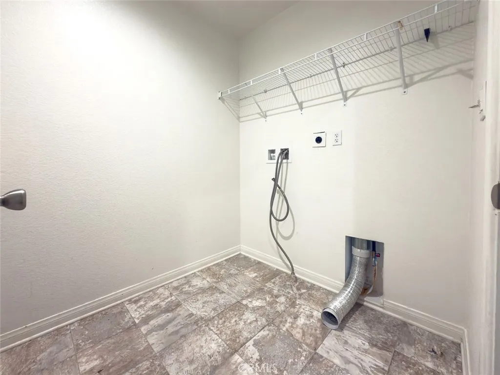 32297 Wild West Court, Winchester, California 92596 home-pic-13