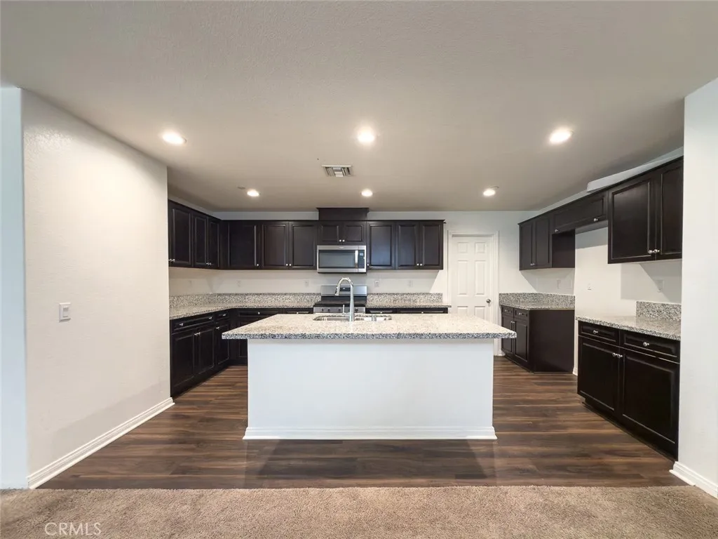 32297 Wild West Court, Winchester, California 92596 home-pic-11