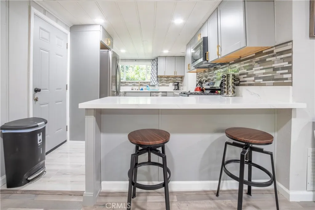 23777 Pioneer Camp Road, Crestline, California 92325 home-pic-18