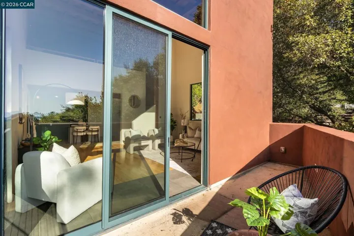 161 Panoramic Way, Berkeley, California 94704