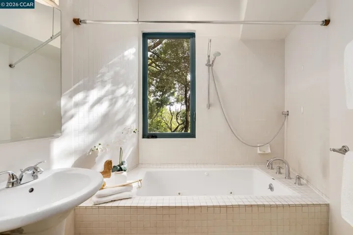 161 Panoramic Way, Berkeley, California 94704
