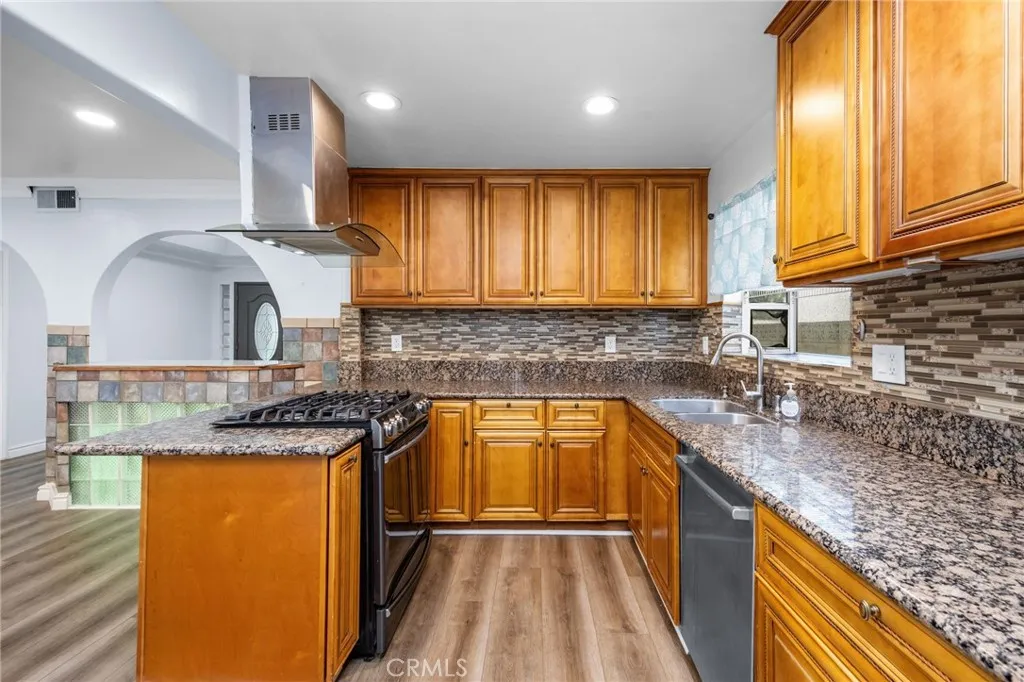 4227 Benham Ave, Baldwin Park, California 91706 home-pic-15