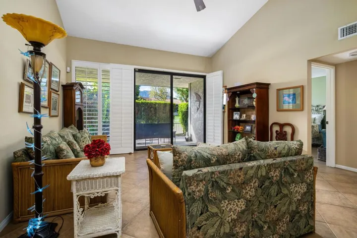 10-web-or-mls-JGTrofeo_OPMG_0126_010