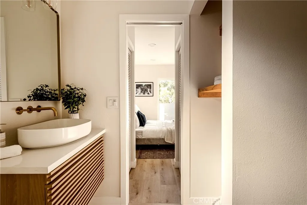 1310 N Occidental Boulevard, Los Angeles, California 90026 home-pic-12