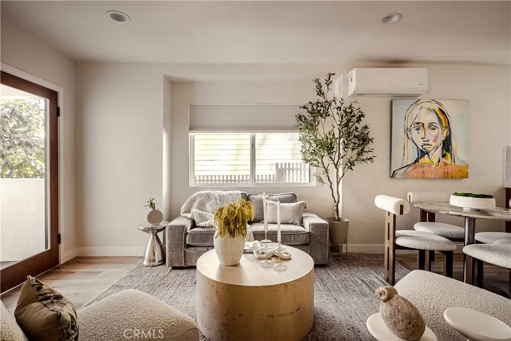 1310 N Occidental Boulevard, Los Angeles, California 90026 home-pic-4
