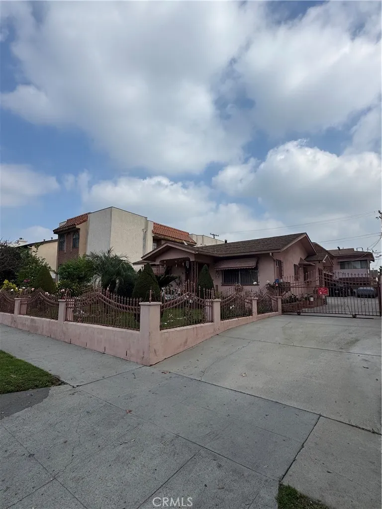 410 Fischer, Glendale, California 91205 home-pic-5