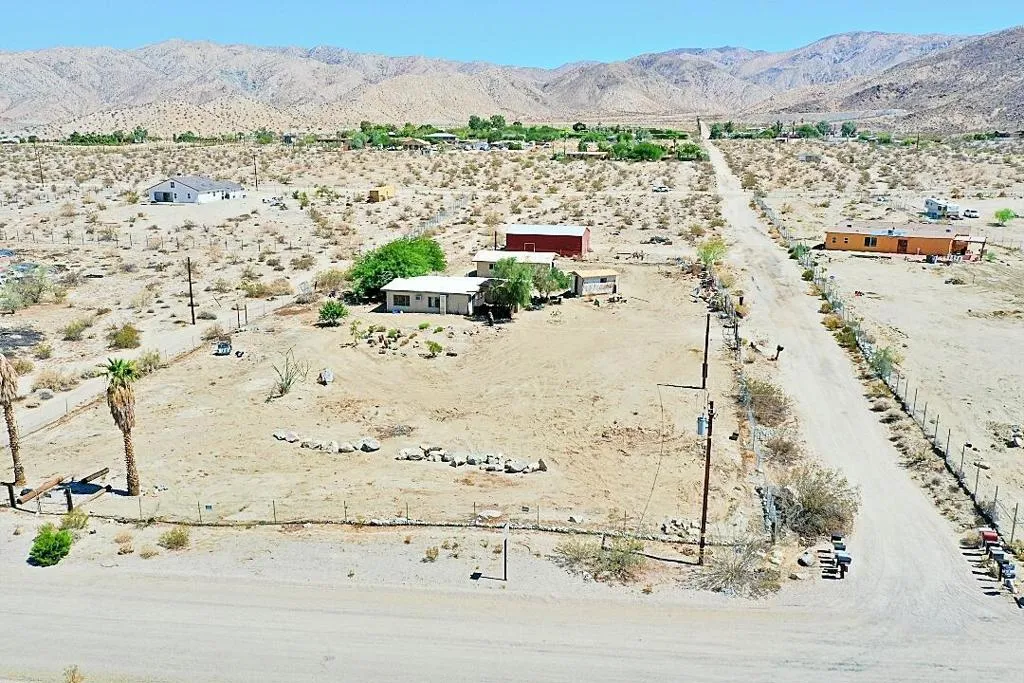 17115 Aqueduct Road, Desert Hot Springs, California 92241 home-pic-4