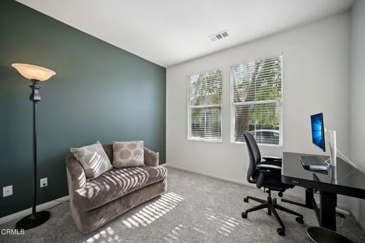 18-web-or-mls-Lisbon Ln-S2401-018